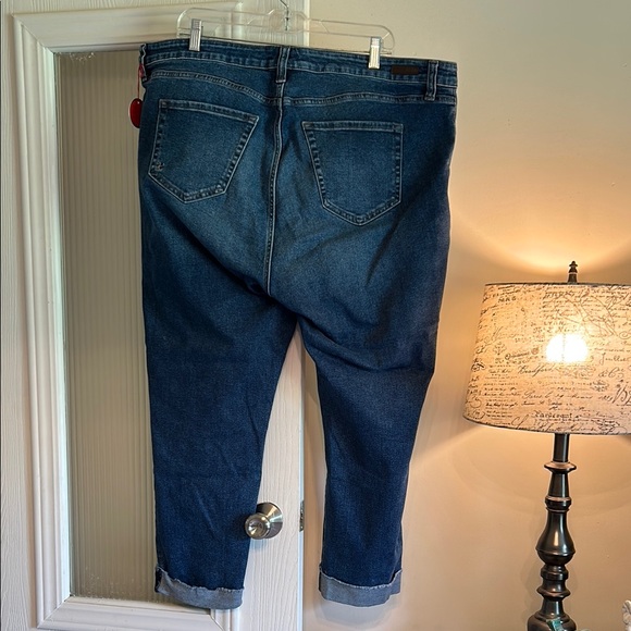 Kut from the Kloth Ankle Straight Leg Jeans (20W) - Picture 5 of 12